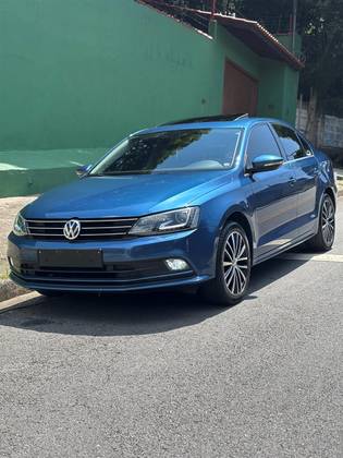 VOLKSWAGEN JETTA 2.0 TSI HIGHLINE 211CV GASOLINA 4P TIPTRONIC VOLKSWAGEN JETTA 2.0 TSI HIGHLINE 211CV GASOLINA 4P TIPTRONIC